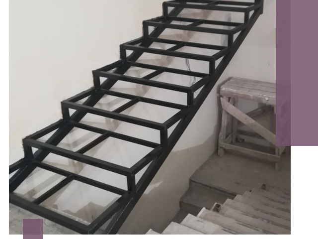 Демонтаж лестниц на металлокаркасе в Тихорецке: быстрый вывоз и разбор