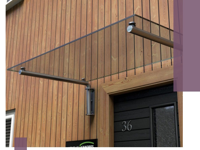 Стеклянные козырьки на входы и фасады в Тихорецке